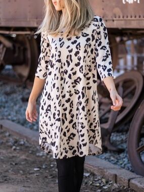 Tickled Teal Rowan Leopard Swing Dress Size L